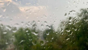 дощ на вікні
