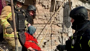 рятувальники, обстріл Херсона