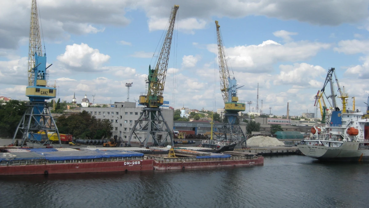 Херсонський морський торговельний порт