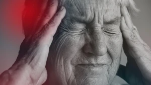 у жінки болить голова