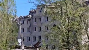 бстріл будівлі