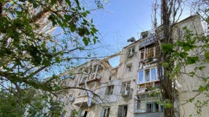 Наслідки удару КАБами по Херсону