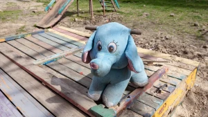 слон, іграшка