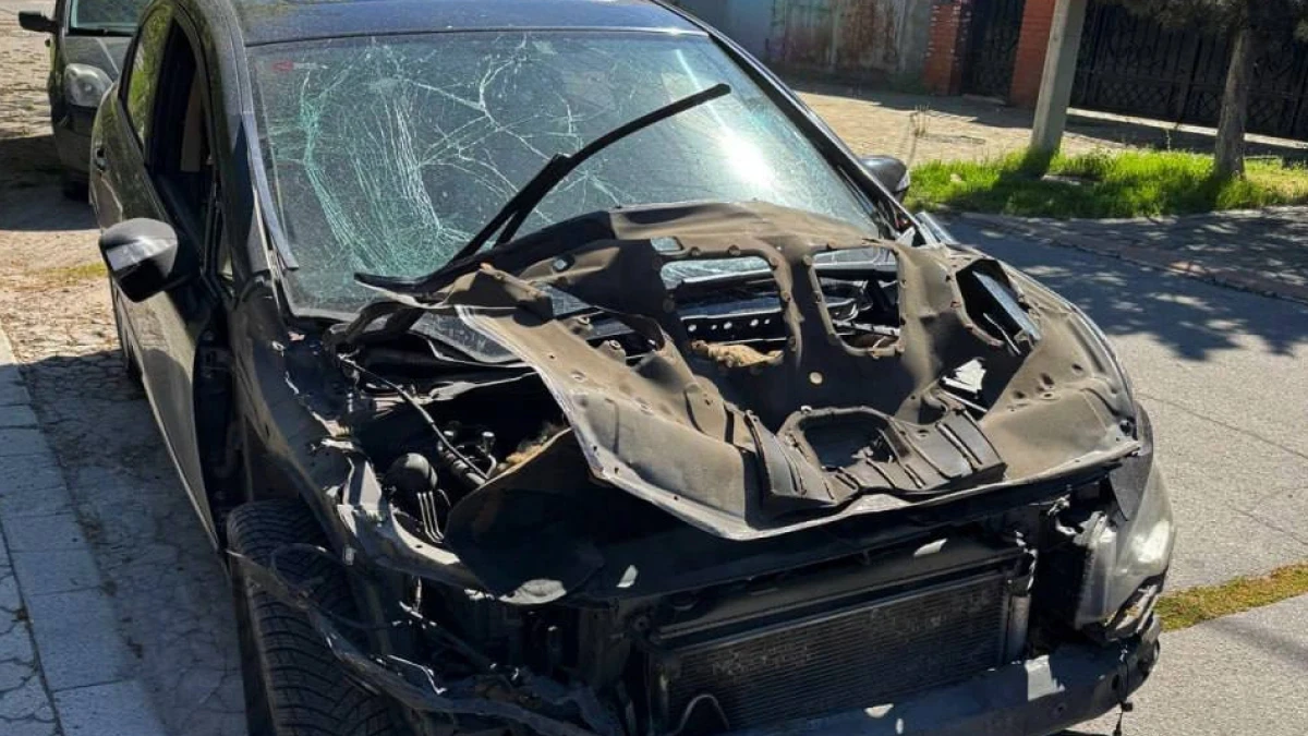 Дронова атака на авто у Херсоні 28 квітня.