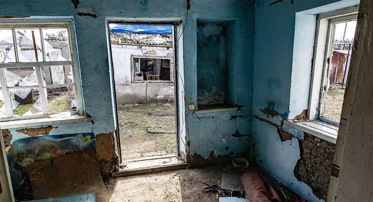 зруйнована будівля на Херсонщині