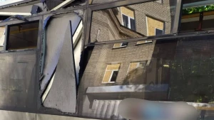 пошкоджений автобус