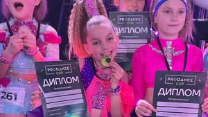 херсонські танцівниці