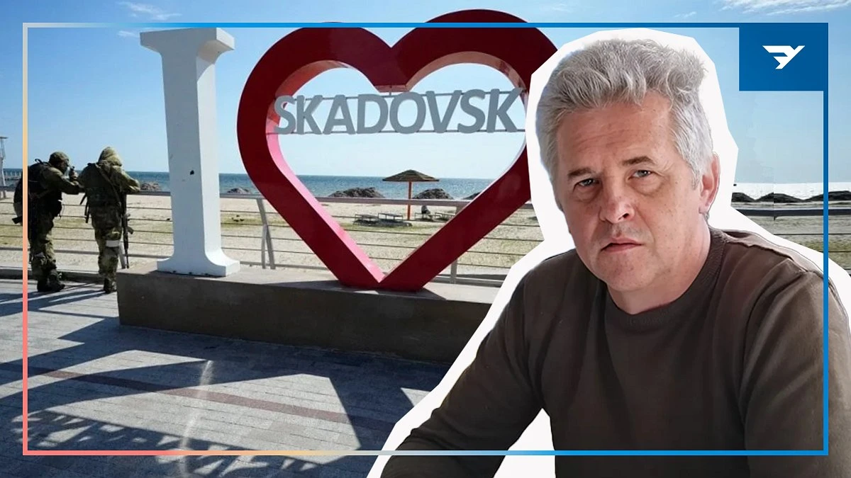 Олександр Яковлєв на фоні окупованої набережної Скадовська