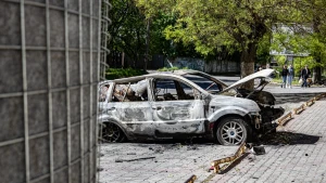 Наслідки атаки російського безпілотника у центрі Херсона. 3 травня 2025 року. Фото: Олександр Андрющенко/Вгору