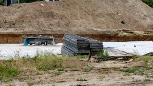 Будівництво однієї з підземних шкіл у Херсоні. Фото: "Вгору"