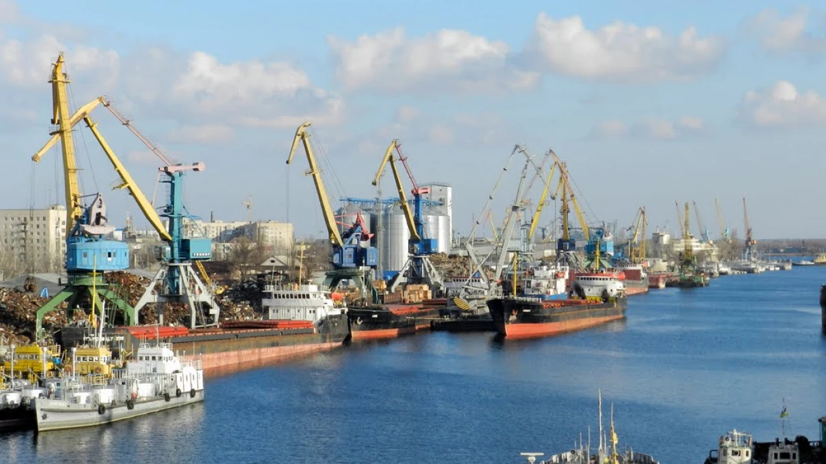 Херсонський річковий порт