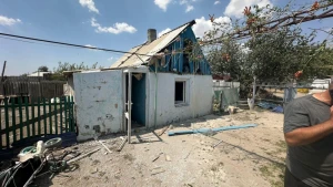 пошкоджений будинок