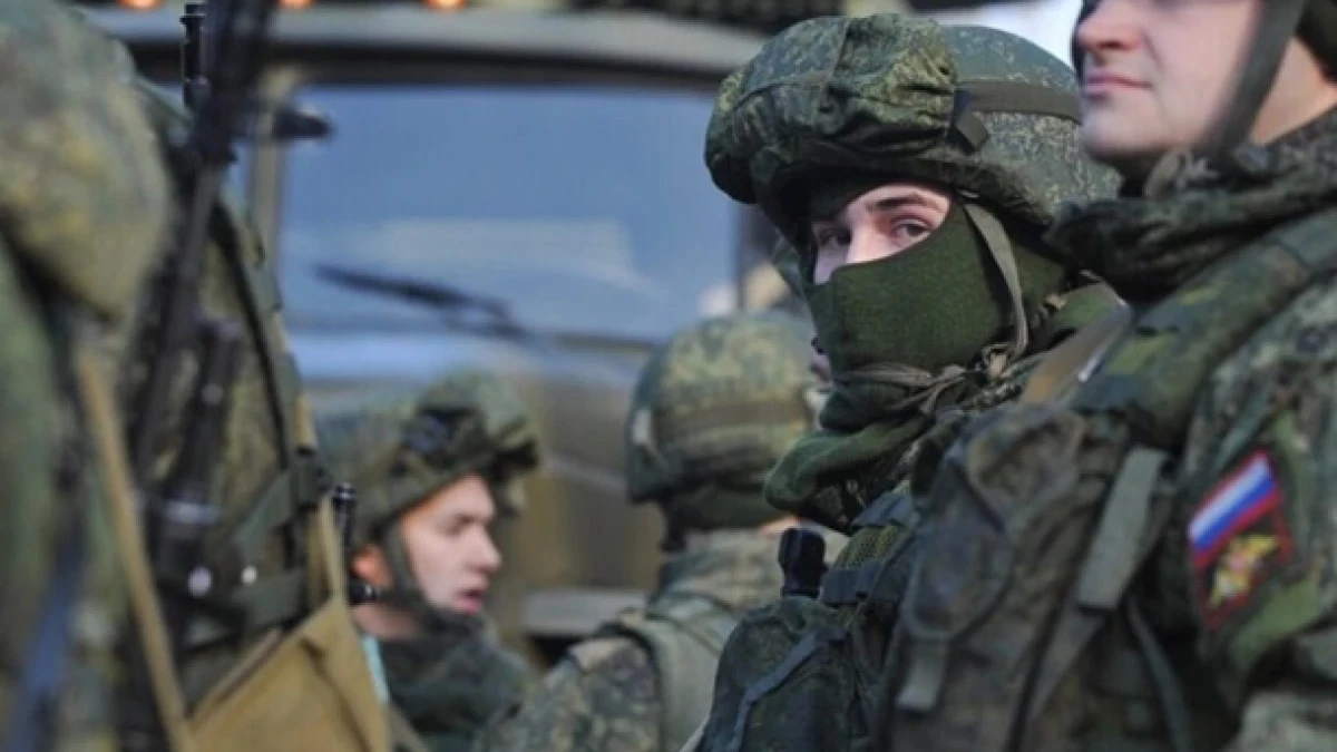 російські військові