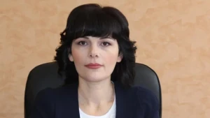 Аліме Заредінова