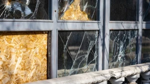 Наслідки обстрілів Херсона