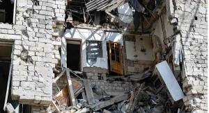 Зруйнований будинок в Херсоні