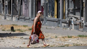 жінка в Херсоні