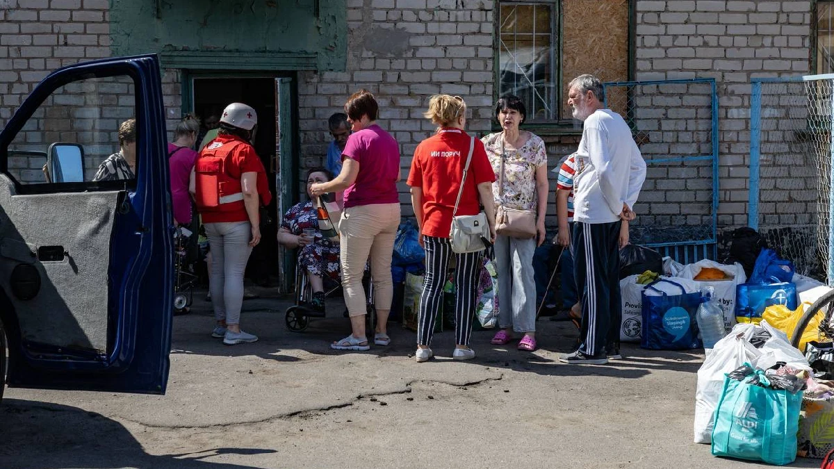 евакуювані люди