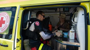 Червоний Хрест допомагає евакуйованим