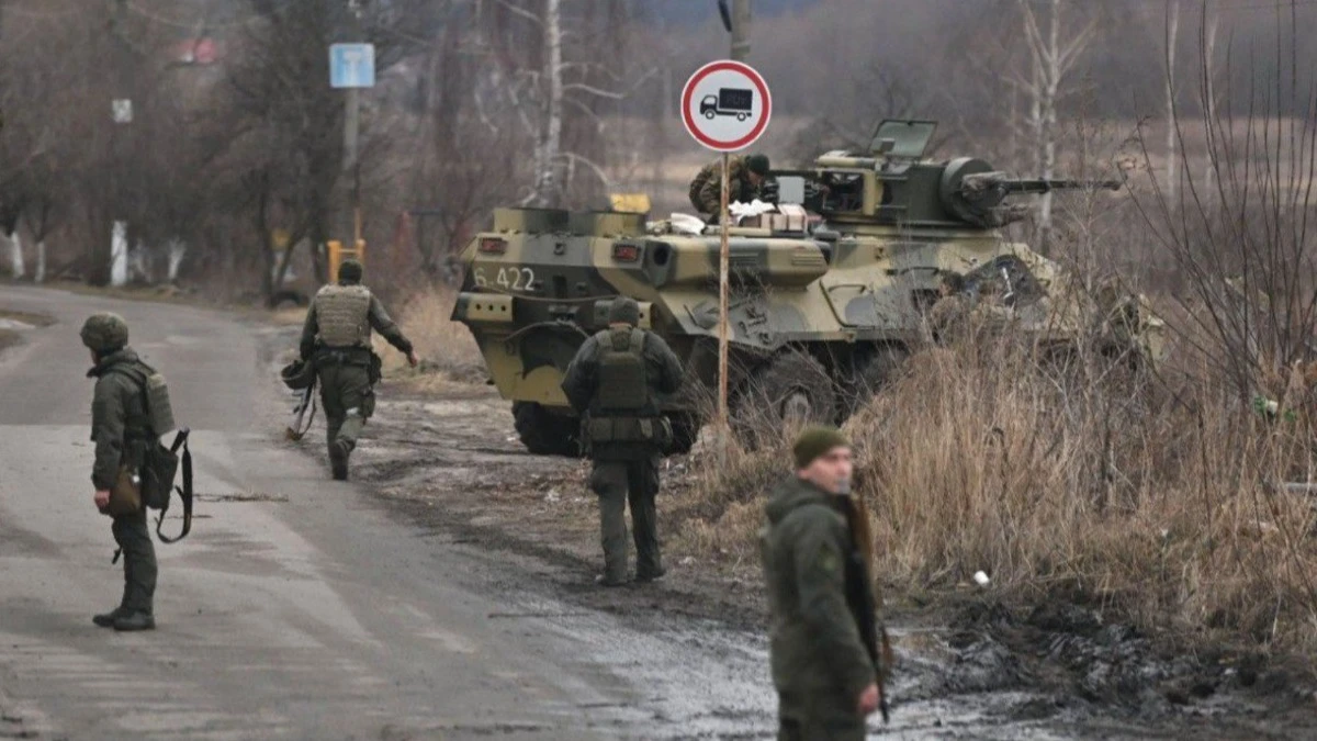російські військові