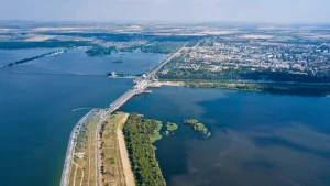 Каховський гідровузол до руйнування. Фото: Укргідроенерго