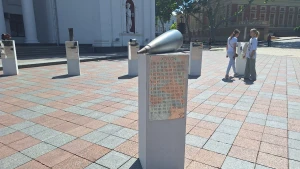 Виставка “Алея Незламних міст” 