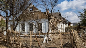 Наслідки обстрілів військами РФ Херсона. Фото: Олександр Андрющенко/Вгору