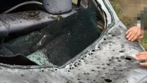 Пошкоджена машина після атаки дрона