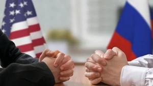 Прапори США і РФ