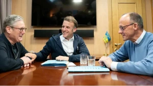 Стармер, Макрон та Мерц. Фото: Reuters/Stefan Rousseau