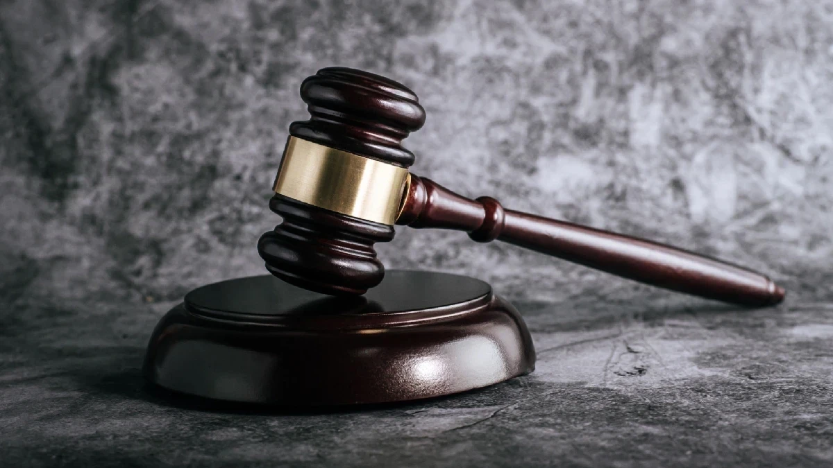 молоток судді