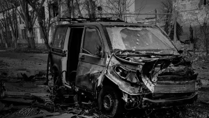 Знищена волонтерська автівка