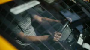 машина, водій