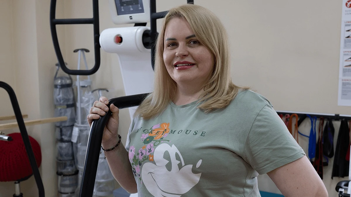 Підприємиця Тетяна Заїкіна під час реабілітації в херсонській лікарні  
