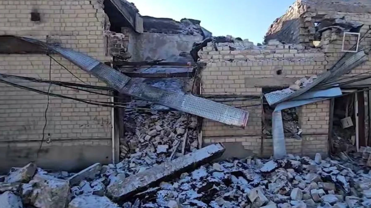 Наслідки ударів по Центральному районі Херсона 