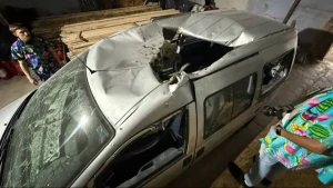 Волонтерське авто, знищене внаслідок російської атаки дроном у Херсоні