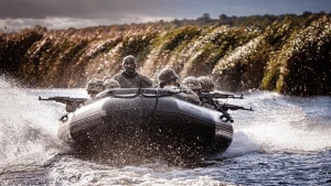 Навчання 40-ої окремої бригади берегової оборони з десантування з води. Фото: 30-ий корпус морської піхоти ЗСУ 