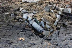 Зображення ілюстративне. Наслідки обстрілу Херсона 28 січня 2026 року. Фото: Олександра Андрющенка\"Вгору"