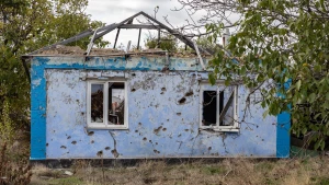 зруйнований будинок