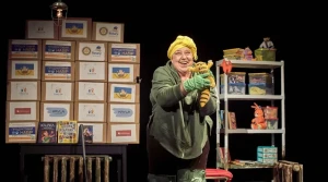 Олена Галл-Савальська у виставі “Буде тобі, враже, так, як відьма скаже”