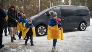 Повернення Ангеліни (попереду) й Жені в Україну. 13 лютого 2026 року