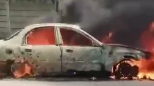 горить машина