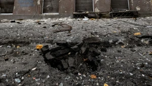 Наслідки обстрілу по центру Херсона