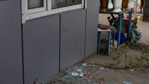 Наслідки російської атаки по середмістю Херсона