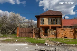 Наслідки удару КАБом по Херсону