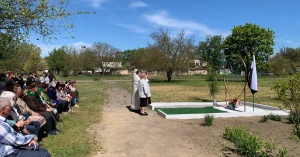 Захід з відкриття меморіалу “Серце, яке чекає” у Чорнобаївській громаді. 