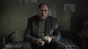 Вікто Жданов, Сірі бджоли