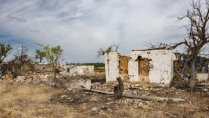 Зруйновані будинки у Бериславському районі. Фото Олександра Андрющенка\"Вгору"
