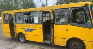 
Маршрутний автобус атакований дроном 13 травня 2026 року

