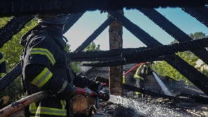 Наслідки пожежі в житловому будинку у Херсоні. Фото: ДСНС Херсон